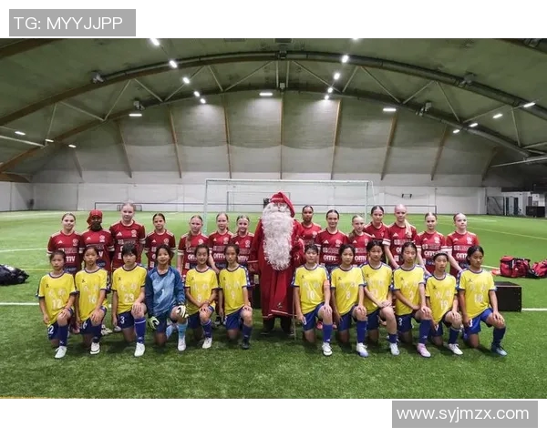 欧洲退役球星足球友谊赛精彩纷呈 展现传奇球员风采与体育精神